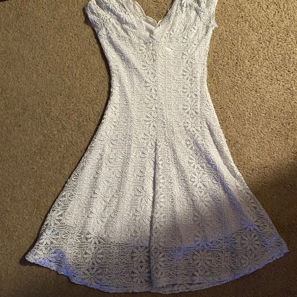 White floral lace dress - Picture 2 of 2